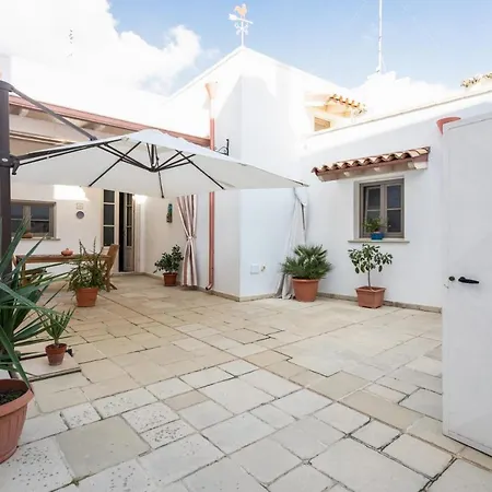 Casa Centro Storico Holiday home